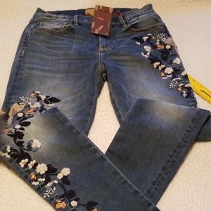 New Driftwood embroidered Jean's size 27